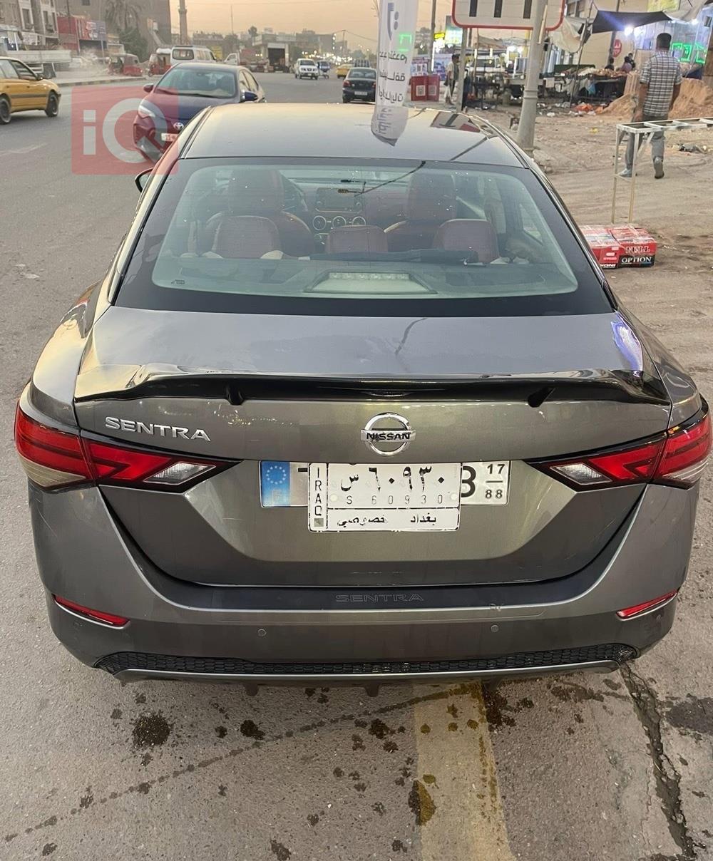 نیسان سێنترا